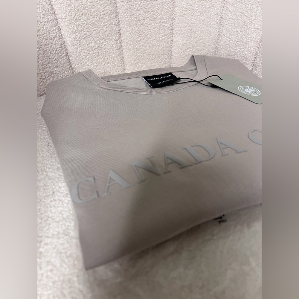 Canada Goose Logo T-Shirt – XL – Brand New - Picture 9 of 11